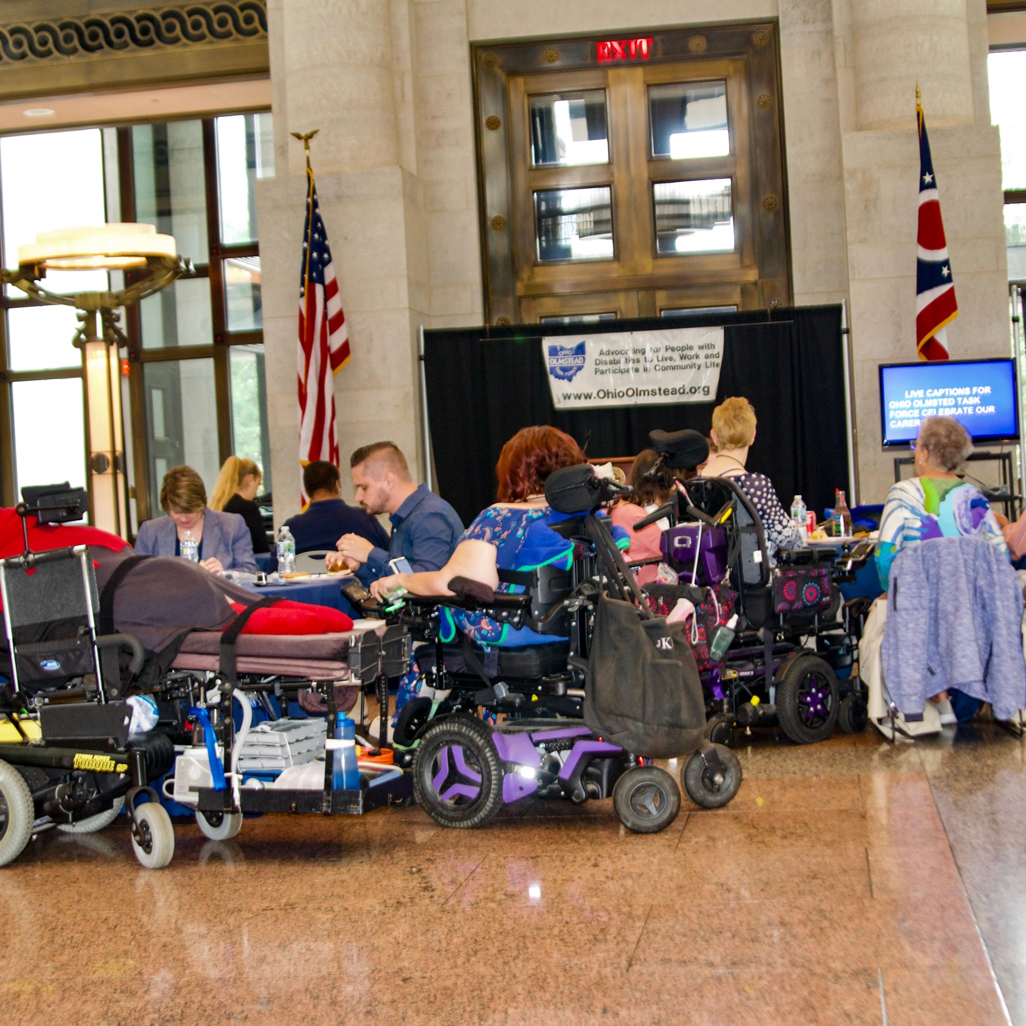 Picture of OOTF members sitting at table in Ohio Statehouse