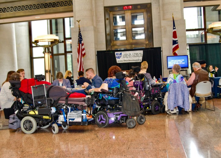 Picture of OOTF members sitting at table in Ohio Statehouse